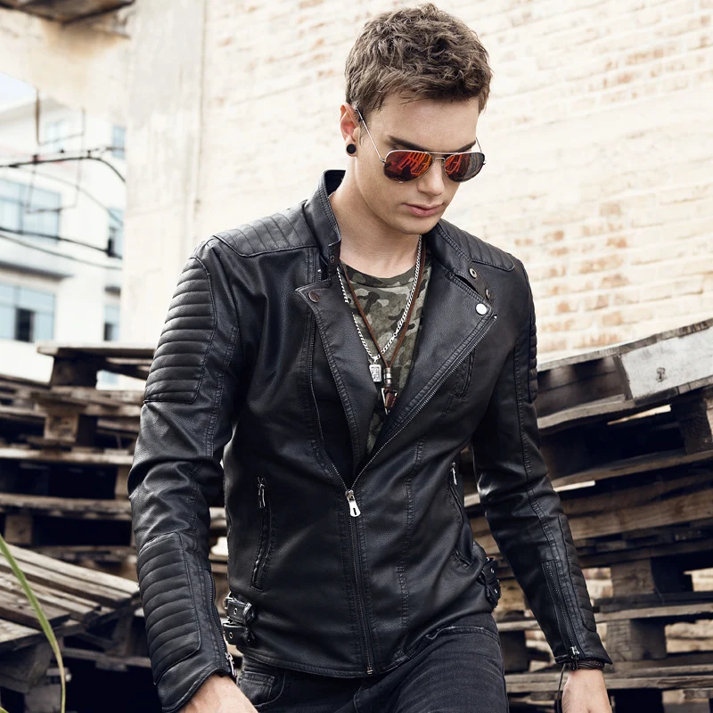 Herren Slim-Fit Bikerblouson aus Kunstleder mit gesteppter Schulter- und Ärmelpasse Nord Taschen