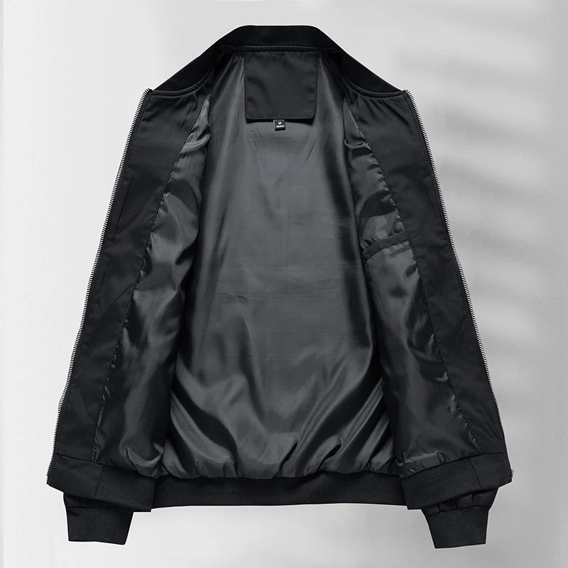 Herren schlichter Slim-Fit Zipper-Blouson mit Stehkragen, tonalen Nahtdetails und elastischen Bündchen Nord Taschen