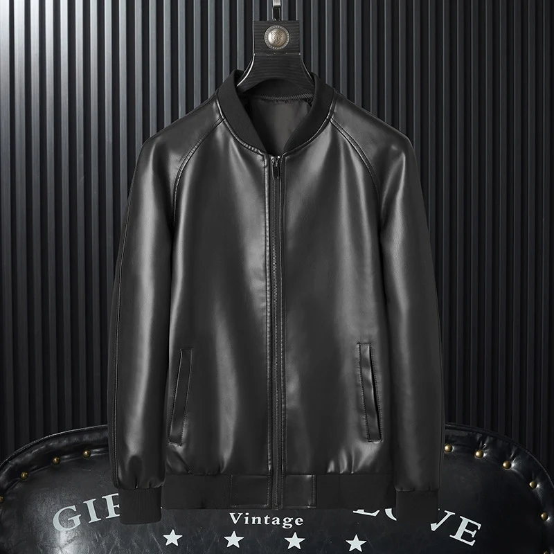 Herren schlanker Kunstleder-Bomber im minimalistischen Aviator‑Look mit geripptem Saum Nord Taschen