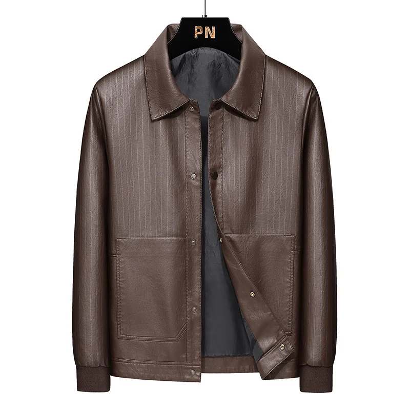 Herren Pinstripe Kunstleder-Truckerjacke mit Druckknopffront und gerippten Bündchen Nord Taschen