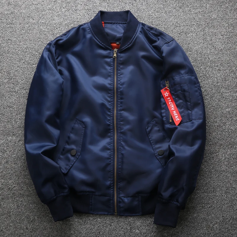 Herren Nylon-Bomberjacke mit Ärmeltasche, gerippten Bündchen und Utility-Details Nord Taschen