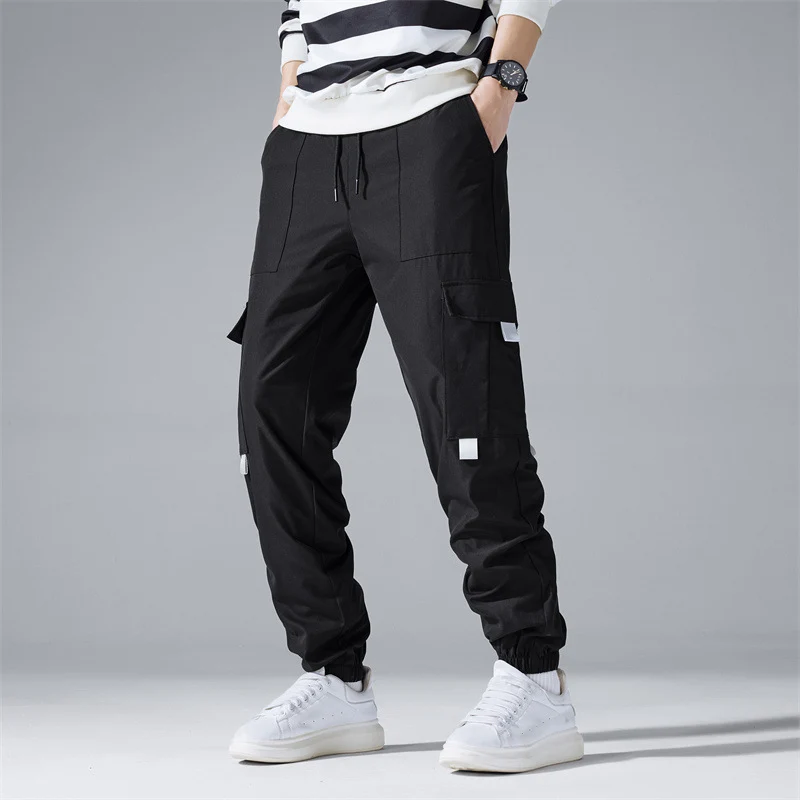 Herren Cargojogginghose mit Multifunktionstaschen, Tunnelzugbund & elastischen Beinabschlüssen Nord Taschen