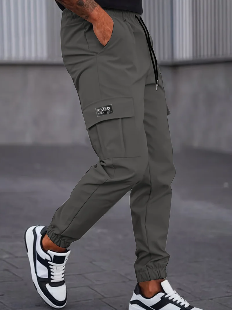 Herren Cargo-Jogginghose mit Tunnelzug, tapered Schnitt & aufgesetzten Klappentaschen Nord Taschen