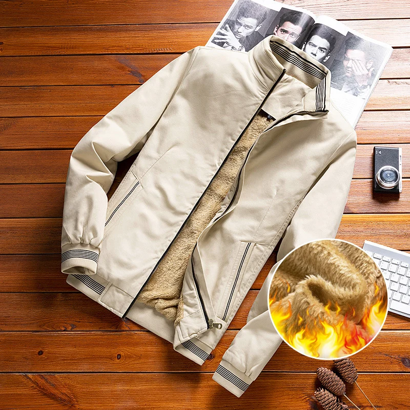 Herren leichter Canvas-Bomber mit gestreiften Rippbündchen, Stehkragen und Reißverschlusstaschen Nord Taschen