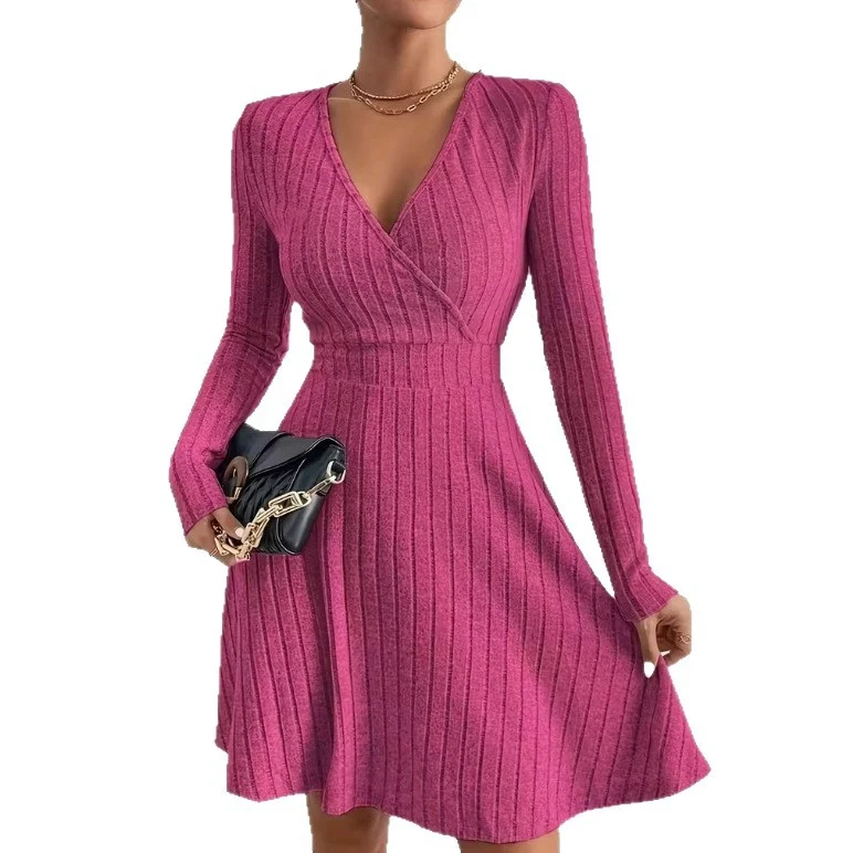 Damen Strickkleid mit Wickel-V-Ausschnitt, taillierter Bund und ausgestelltem A-Linien-Rock Nord Taschen