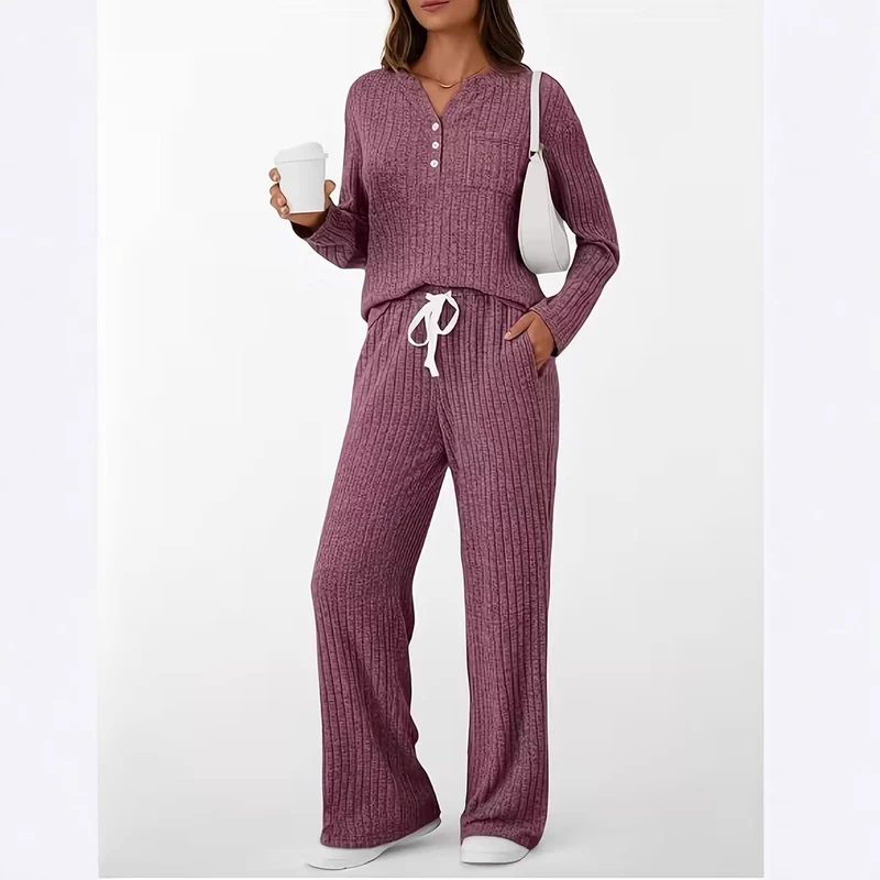 Damen Geripptes Entspannungs-Set mit Henley-Oberteil und weiter Kordelhose Nord Taschen