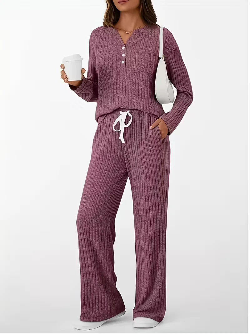Damen Geripptes Entspannungs-Set mit Henley-Oberteil und weiter Kordelhose Nord Taschen