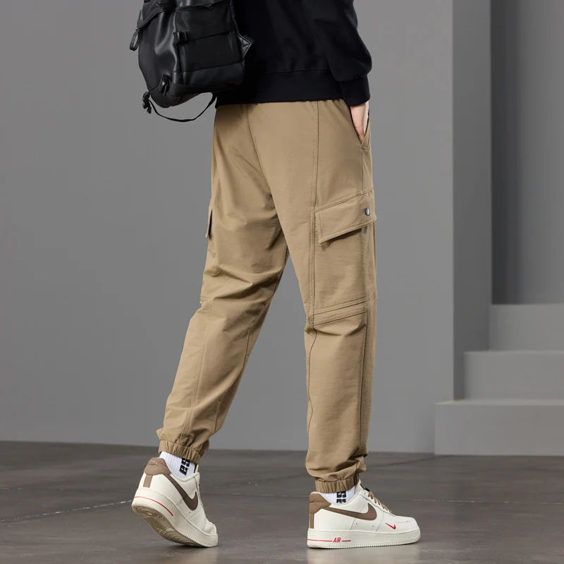 Herren Tapered Cargo-Joggerhose mit Knieeinsatz, Tunnelzugbund und Klappentaschen Nord Taschen