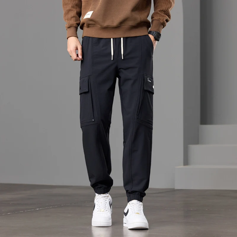 Herren Tapered Cargo-Joggerhose mit Knieeinsatz, Tunnelzugbund und Klappentaschen Nord Taschen