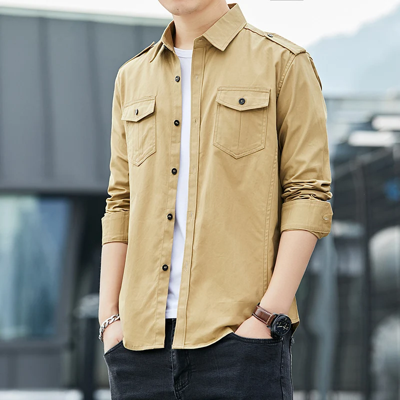 Herren Leichtes Military-inspiriertes Overshirt mit Epauletten und Brustpattentaschen Nord Taschen
