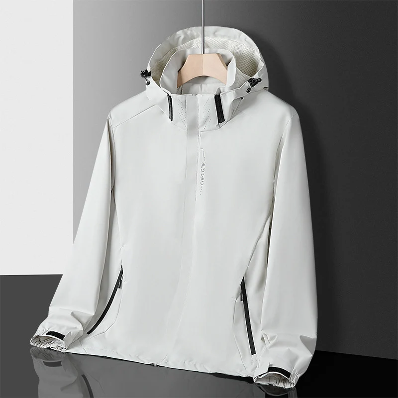 Herren leichter wasserdichter Softshell‑Hoodie mit Kapuze und Tarn‑Hex‑Alloverprint Nord Taschen
