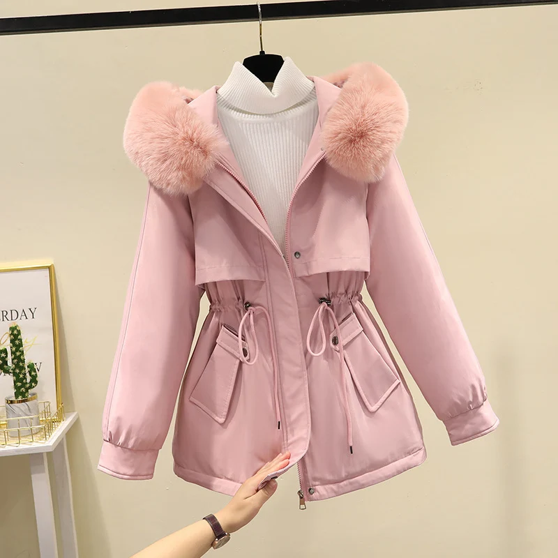 Damen nan taillierter Kurzparka mit Kordelzugtaillierung, Kapuze und großen Pattentaschen Nord Taschen