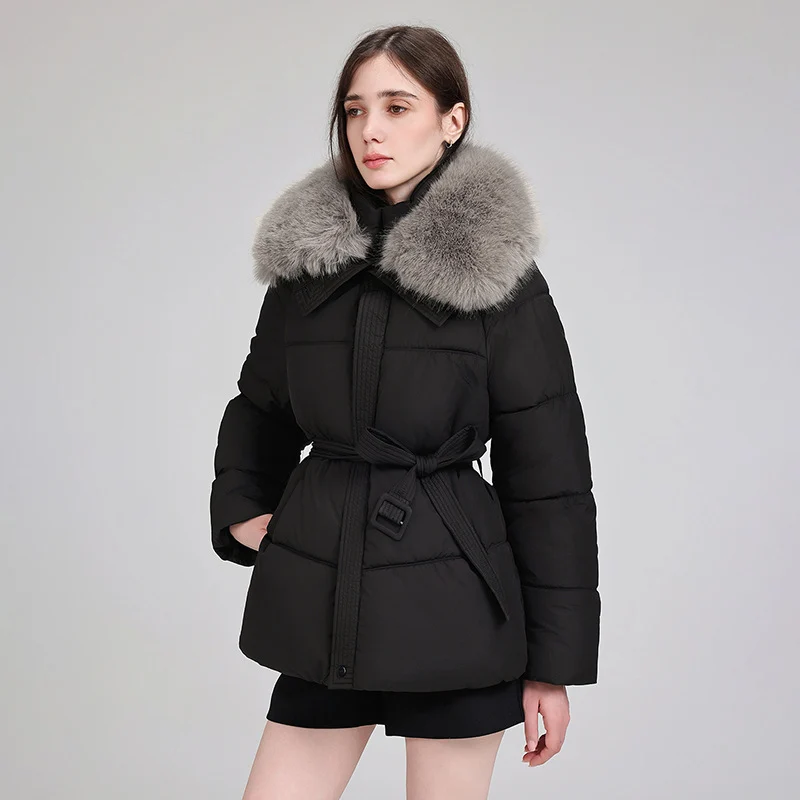 Damen nan luxuriöse kurze Pufferjacke mit integriertem Windschutzkragen und Taillengürtel Nord Taschen
