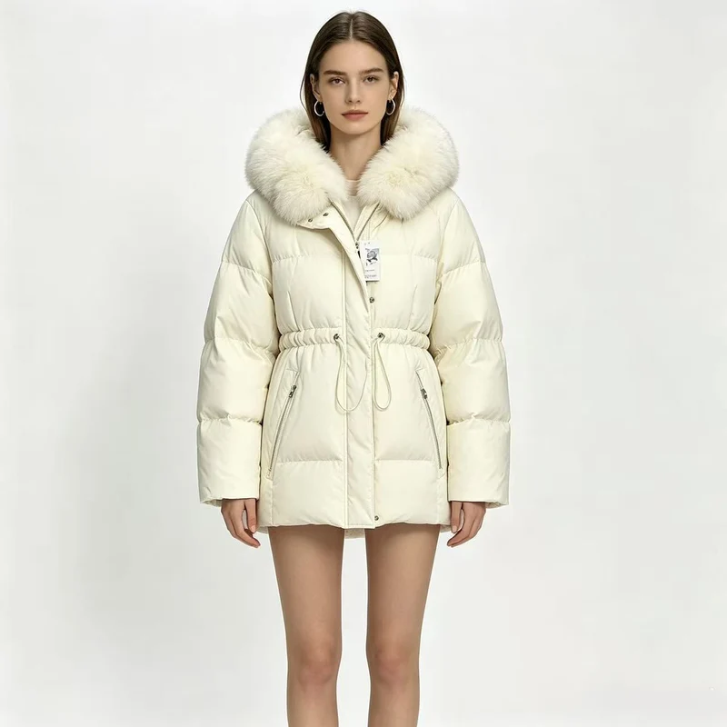 Damen nan kurze wattierte Steppjacke mit Kordelzugtaillierung und voluminösem Fellkragen Nord Taschen