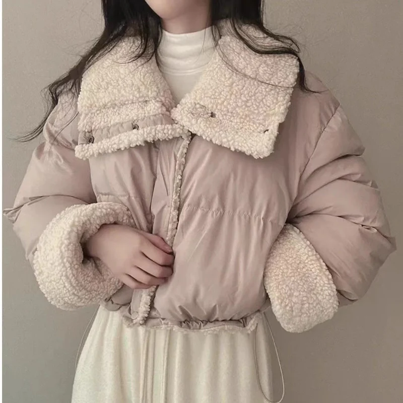 Damen nan kurze gesteppte Pufferjacke mit Teddykragen, krempelbaren Ärmeln und Tunnelzugsaum Nord Taschen