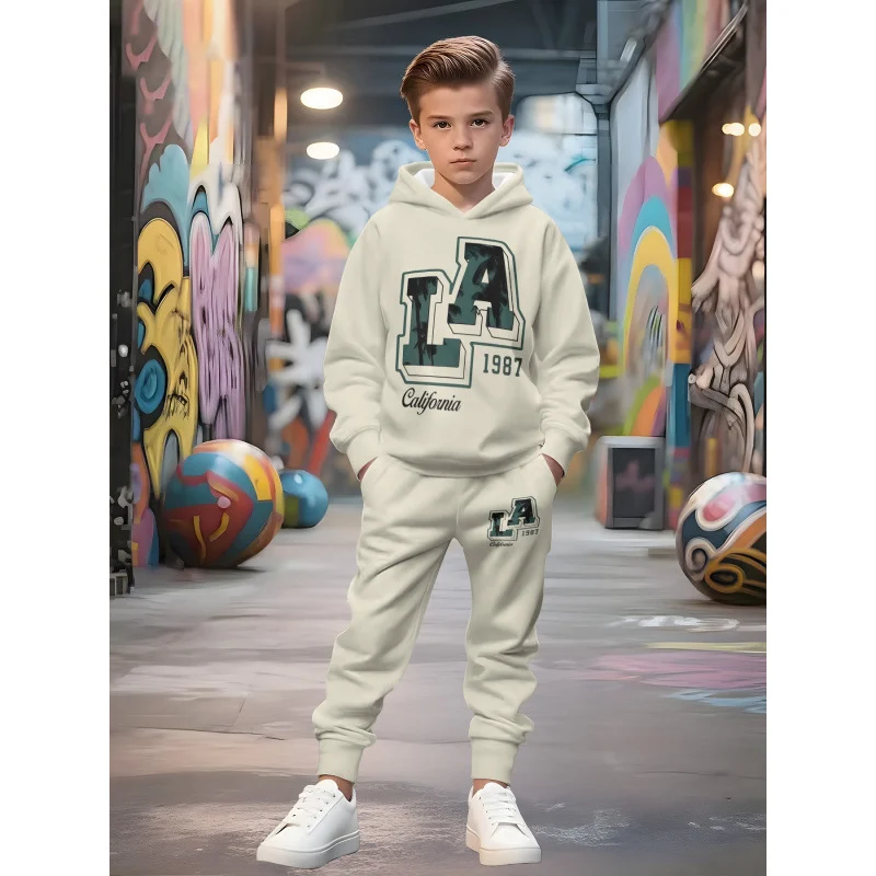 Unisex Kinder Jogginganzug mit Kapuzenpullover und detailreichem Auto-Print Arvani