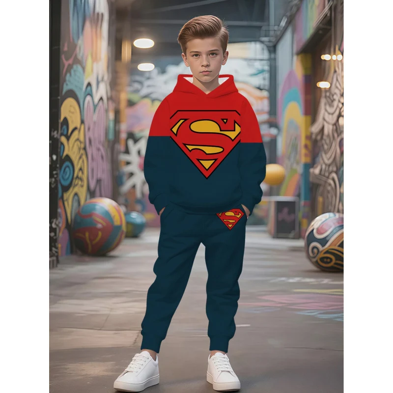Unisex Kinder Jogginganzug mit Kapuzenpullover und detailreichem Auto-Print Arvani
