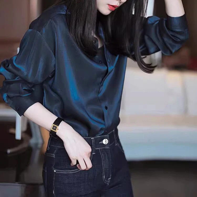 Damen Elegante satinierte Bluse mit Stehkragen Nord Taschen