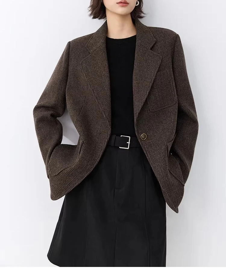 Damen Elegante oversized Jacke mit strukturiertem Design Nord Taschen