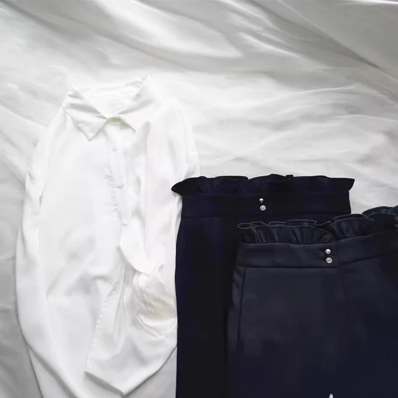 Damen Elegante Bluse mit Rüschendetails Nord Taschen