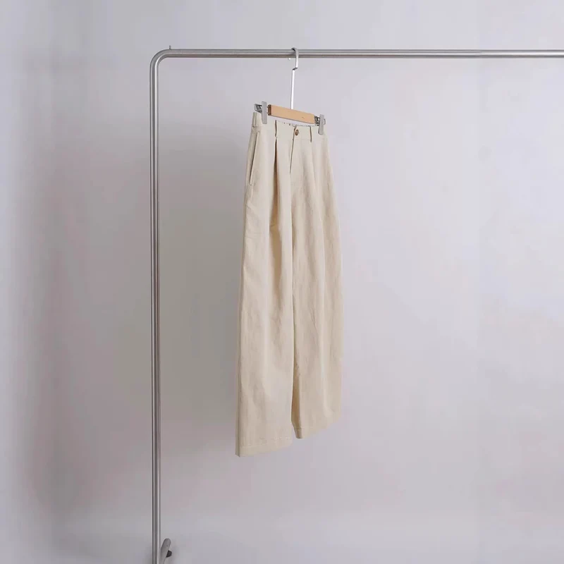 Damen Bequeme und lässige weit geschnittene Stoffhose Nord Taschen