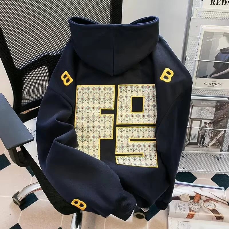 Unisex Urbaner Kapuzenpullover mit großem Druck Nord Taschen