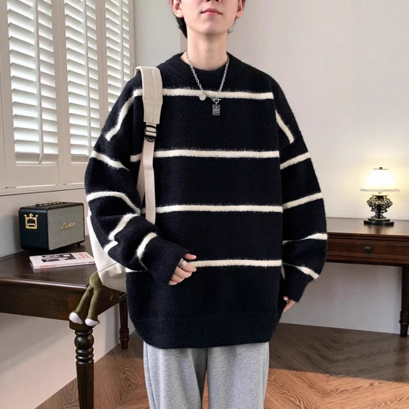 Unisex Oversized Strickpullover mit gestreiftem Design Nord Taschen