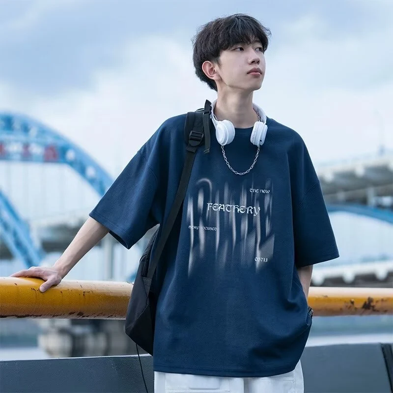 Herren Übergrößes T-Shirt mit kreativem Druck Nord Taschen