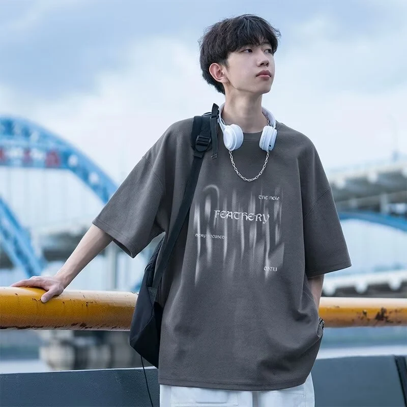 Herren Übergrößes T-Shirt mit kreativem Druck Nord Taschen