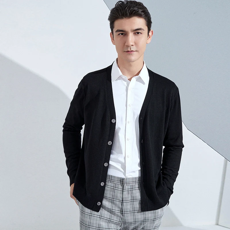Herren Leichter Feinstrick-Cardigan mit V‑Ausschnitt und Business‑Silhouette Nord Taschen