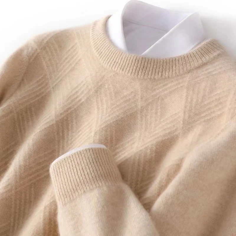 Herren Feiner Strukturstrickpullover mit kurzem Stehkragen und Diamant‑Relief Nord Taschen