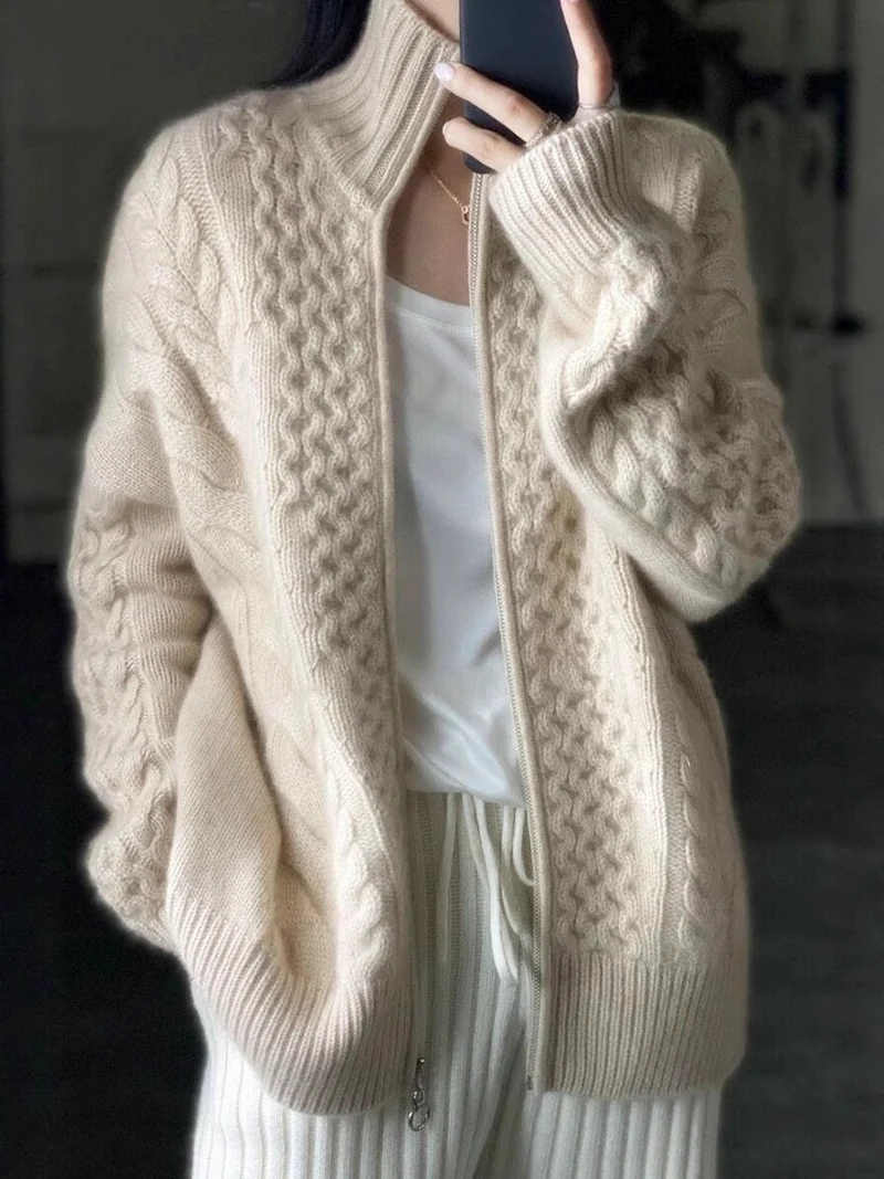 Damen Zopfmuster‑Strickjacke mit Reißverschluss und hohem Rippkragen Nord Taschen