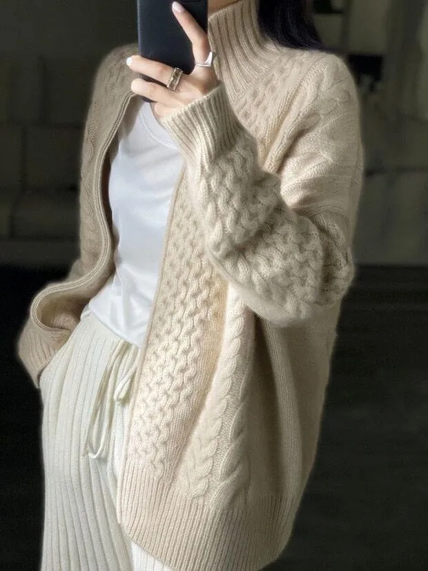 Damen Zopfmuster‑Strickjacke mit Reißverschluss und hohem Rippkragen Nord Taschen