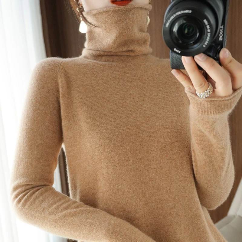 Damen Weicher Rollkragenpullover aus Kaschmir‑Look mit Daumenloch und figurbetonter Silhouette Nord Taschen