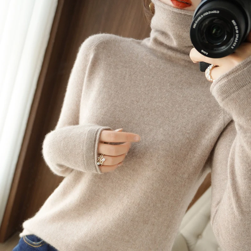Damen Weicher Rollkragenpullover aus Kaschmir‑Look mit Daumenloch und figurbetonter Silhouette Nord Taschen