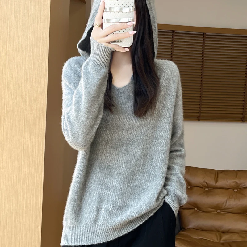 Damen Weicher Mohair‑Optik Kapuzenpullover mit V‑Ausschnitt und geripptem Saum Nord Taschen