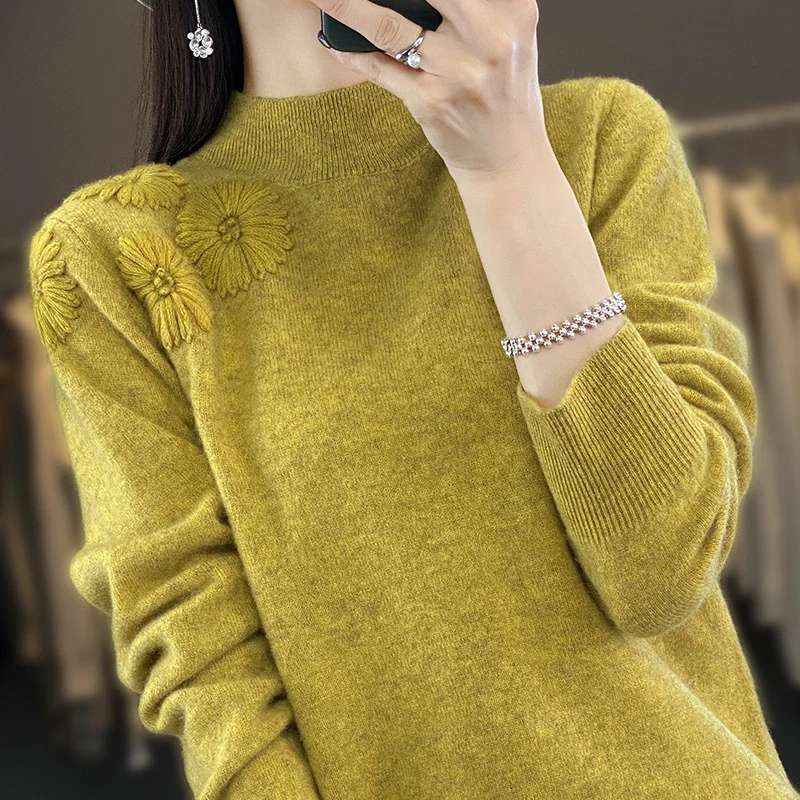 Damen Weicher Feinstrickpullover mit kurzem Stehkragen, 3D‑Blütenapplikation und gerippten Bündchen Nord Taschen