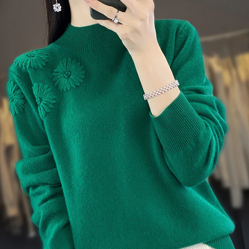 Damen Weicher Feinstrickpullover mit kurzem Stehkragen, 3D‑Blütenapplikation und gerippten Bündchen Nord Taschen