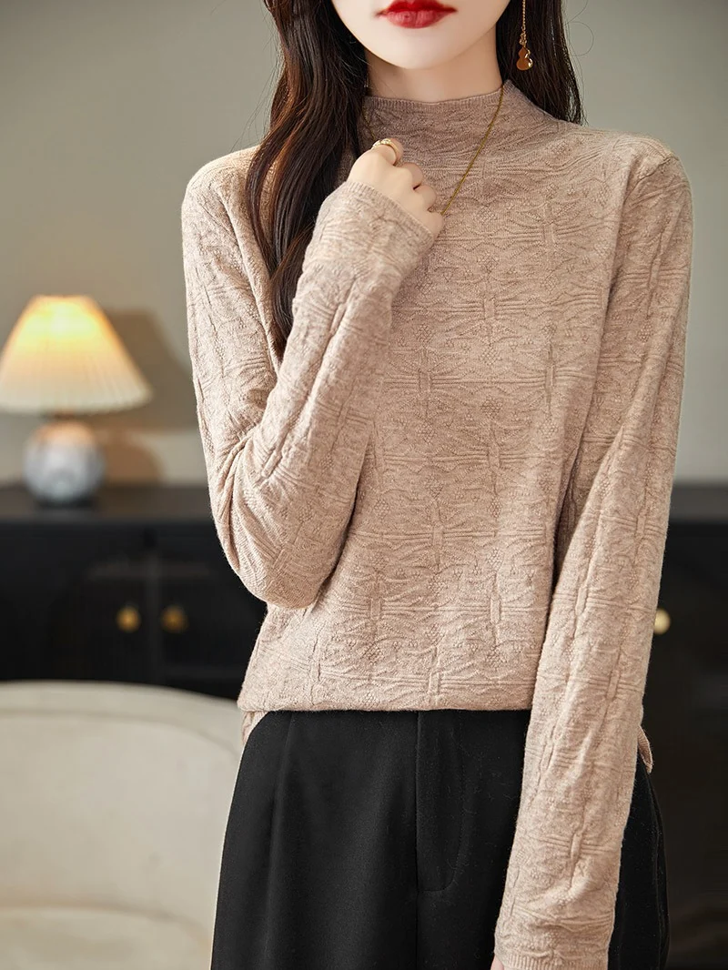 Damen Strukturiertes Feinstrick-Longsleeve mit Stehkragen und kastiger Silhouette Nord Taschen