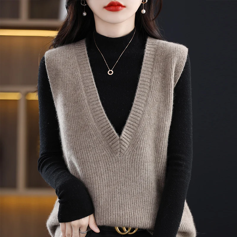 Damen Strick-Longweste mit tiefem V‑Ausschnitt und feiner Rippstruktur Nord Taschen