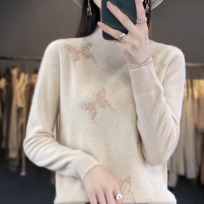 Damen Stehkragen-Feinstrickpullover mit Strass-Schmetterlingsapplikation Nord Taschen