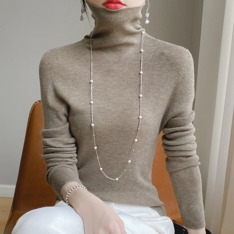 Damen Schmaler Rollkragen-Feinstrickpullover mit elastischer Rippenstruktur und minimalistischer Silhouette Nord Taschen