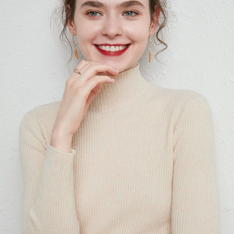 Damen Schmal geschnittener Feinstrickpullover mit kurzem Stehkragen aus Kaschmir-Blend Nord Taschen