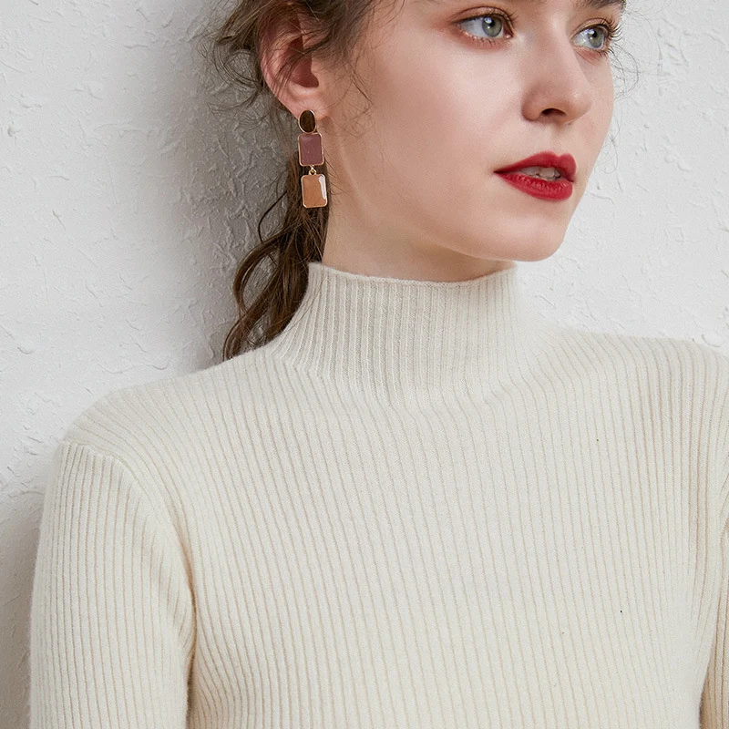 Damen Schmal geschnittener Feinstrickpullover mit kurzem Stehkragen aus Kaschmir-Blend Nord Taschen