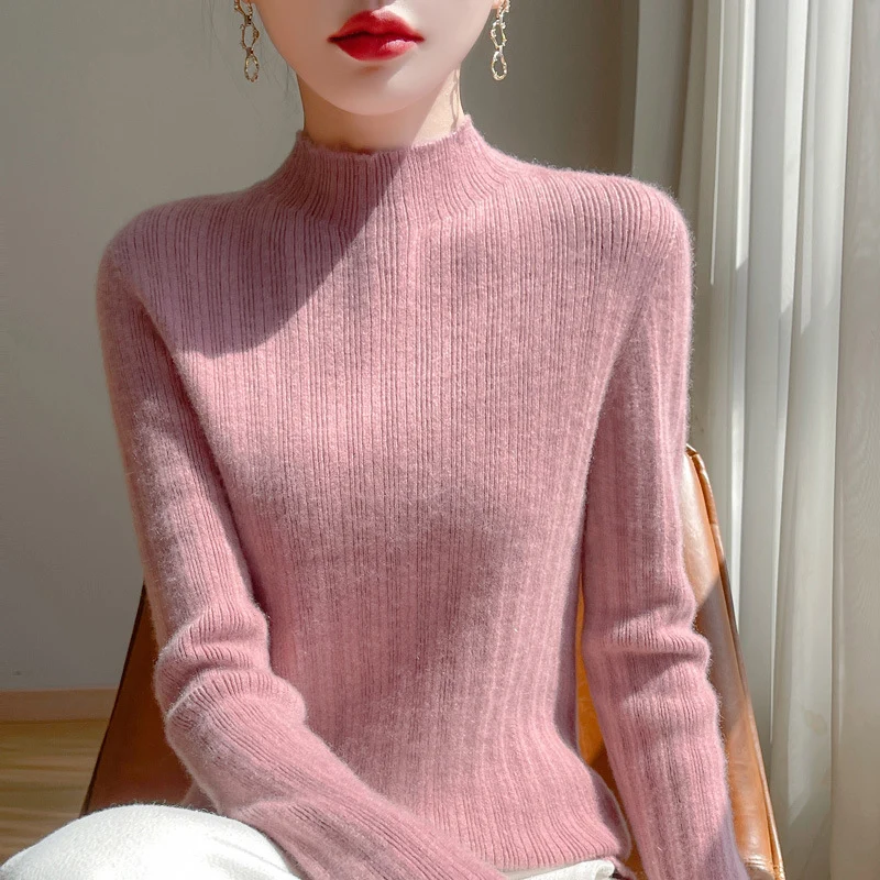 Damen Schmal geschnittener Feinstrick-Pullover mit kurzem Stehkragen und feiner Rippenstruktur Nord Taschen