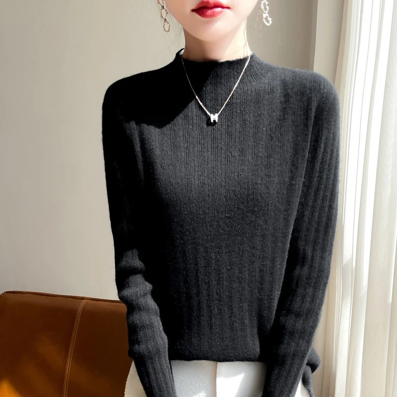 Damen Schmal geschnittener Feinstrick-Pullover mit kurzem Stehkragen und feiner Rippenstruktur Nord Taschen