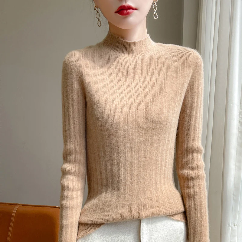 Damen Schmal geschnittener Feinstrick-Pullover mit kurzem Stehkragen und feiner Rippenstruktur Nord Taschen