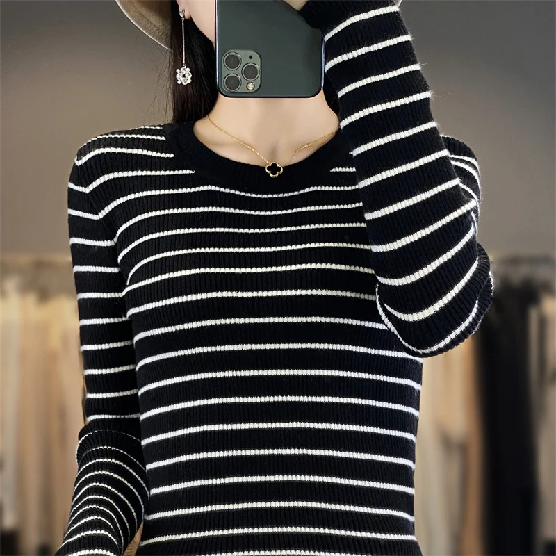 Damen Schmal geschnittener Feinstrick-Pullover mit dezenter Streifenstruktur und Rundhals Nord Taschen