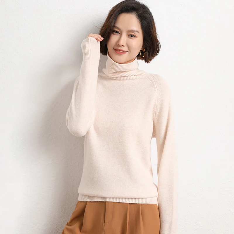 Damen Schlanker Rollkragenpullover aus feinem Strick mit Raglanärmeln Nord Taschen