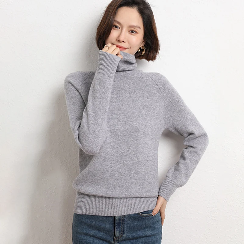 Damen Schlanker Rollkragenpullover aus feinem Strick mit Raglanärmeln Nord Taschen